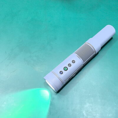 簡単操作 新しい GPS 信号 妨害 懐中電灯 グレー色 900MHz ドローン制御 妨害 強い照明